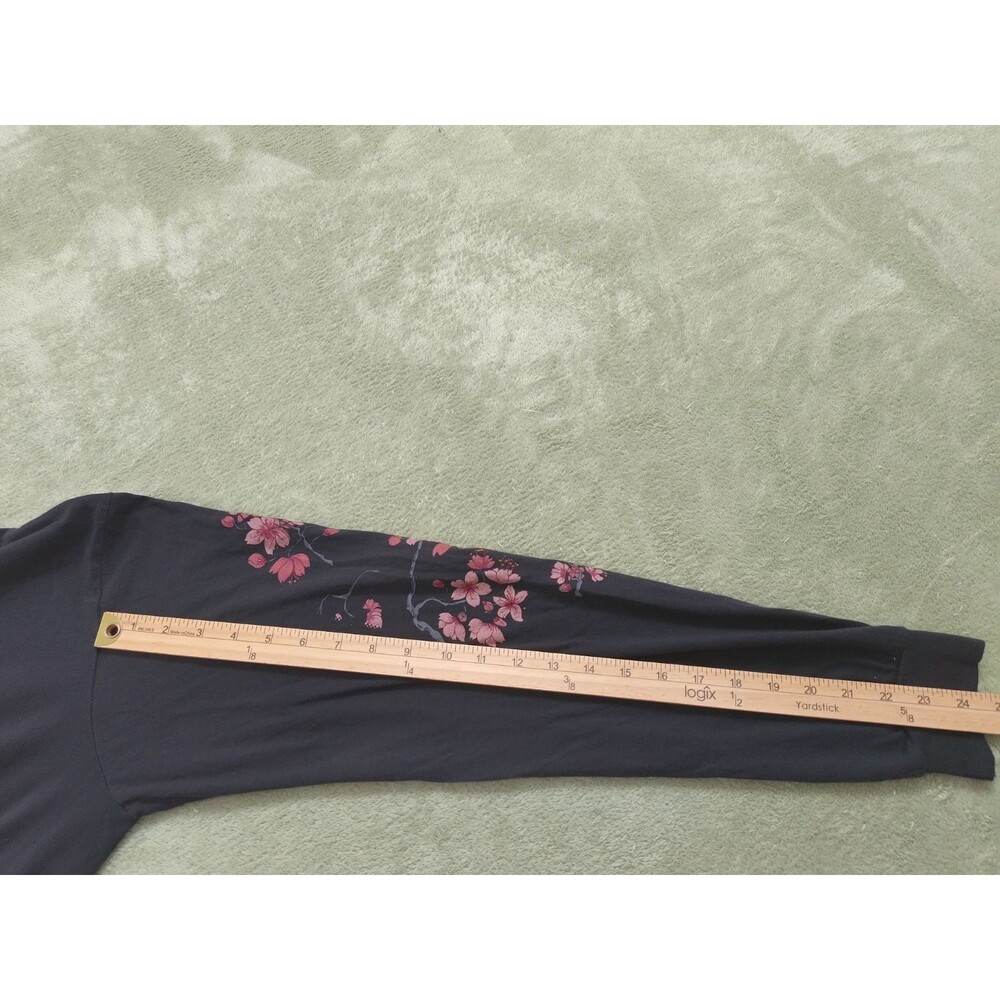 Fashion Nova Men's T-Shirt XXL Gray Tokyo Japan Cherry Blossom Graphic Long Slee - Picture 8 of 10